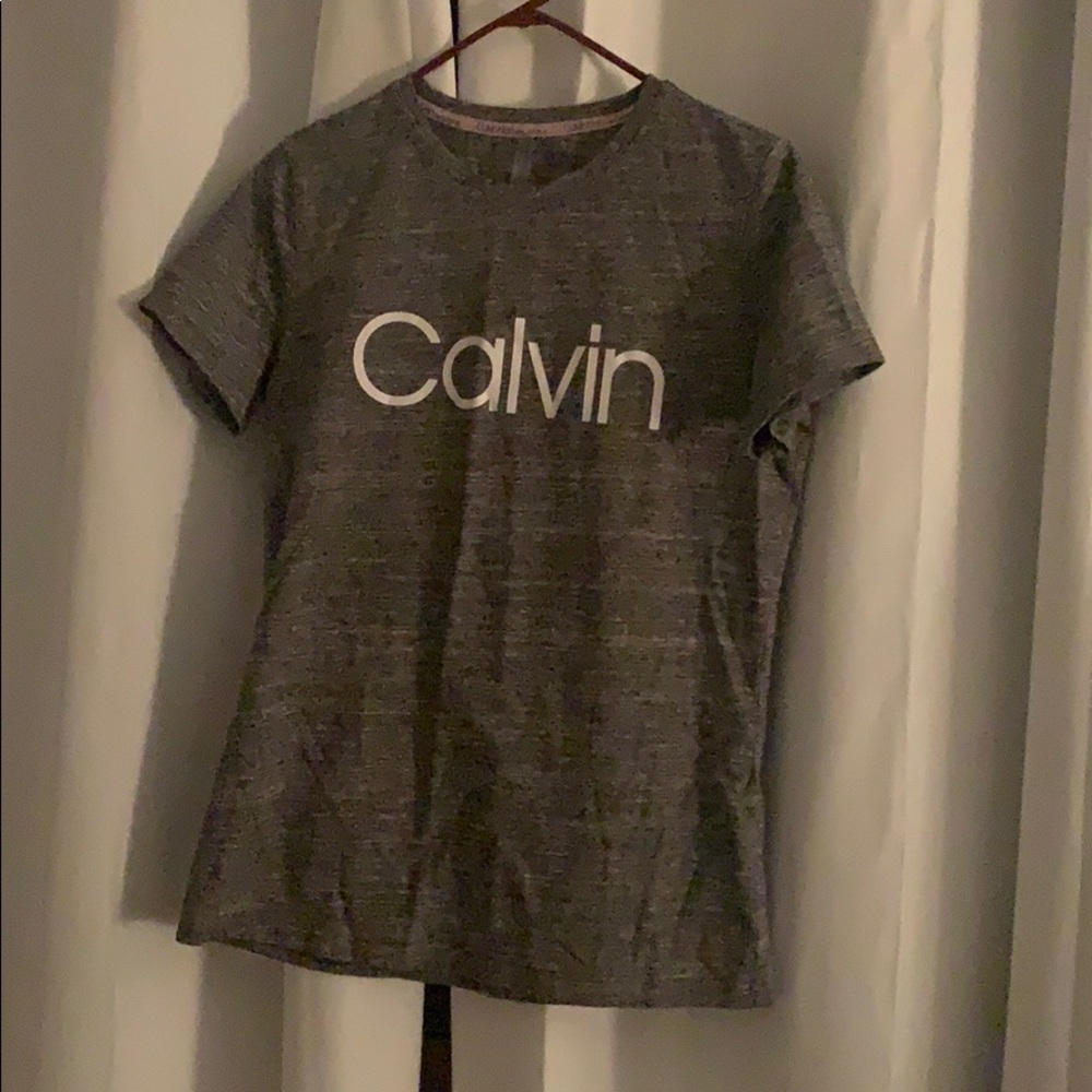 Calvin Klein Tshirt